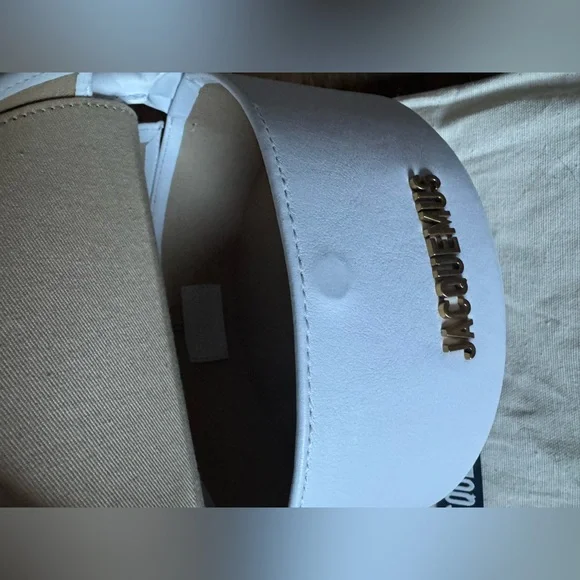 JACQUEMUS-AUTHENTIC Imported (NWT) White Leather La Boîte à Gateaux Hand Bag - Picture 6 of 16